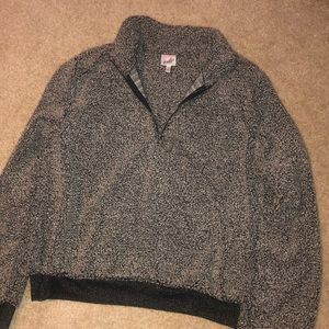 Black/grey sherpa